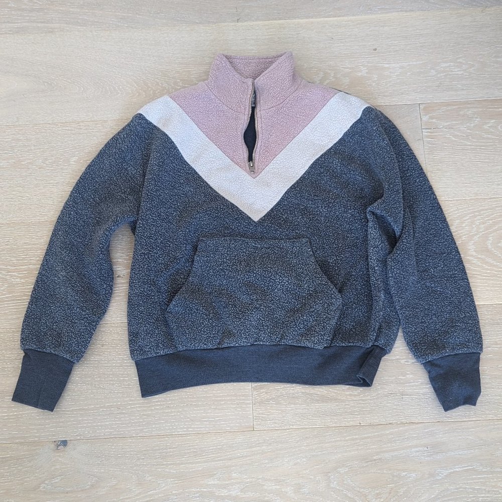 Wildfox XS, quarter zip fuzzy fleece w/ kangaroo pocket